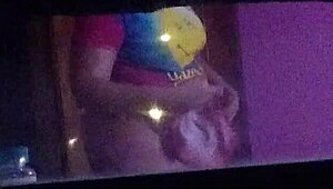 Ebony Model Showcases Curves on Live Cam