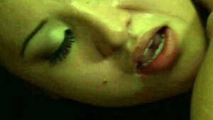 jayden lee shows off fucking stud