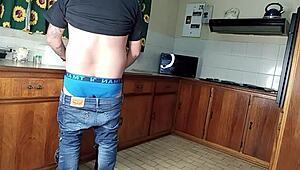 Quickie kitchen fuck standing sex