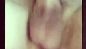 putinha de goiania giving pussy to neighbor football player, what a slut!