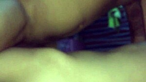 Vietnamese Beauty Showcases Natural Charm