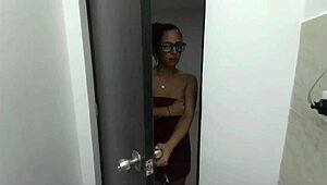 i'm fucking my hot stepdaughter, she's so sexy 😍