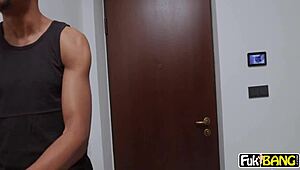 early girl safira yakkuza catches monster cock 😏