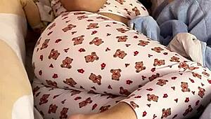 chubby latina babe farts loud on bed super natural 😩🍑💨