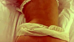 i stuff my huge cock in 96 white tiger tight shaved pussy stockings blowjob