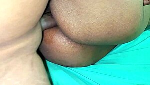 whoa tight desi indian bhabhi takes huge anal fisting creampie rough riding domination closeup 😱🍑🔥