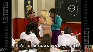 yesabella looks hot in bikini 😍 jacinta style professor vibes