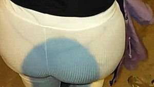 venezolana madura flashes big natural tits then bends over street for rough creampie pounding