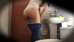 Hidden Cam Catches Cute Colombiana University Girl's Juicy Ass in Bathroom!