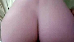 mujer nalgona con tetas grandes cabalga verga monstruosa en misionero