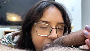 Regina pompini controlla cazzo enorme e ingoia sborra!