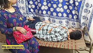 😲 Tailor can't resist licking and fucking hot big tits Indian milf's shaved pussy at shop creampie ending! 💦