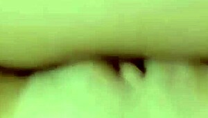 TIGHT PUSSY SQUEEZES CUM FROM HORNY HOMEMADE FUCK