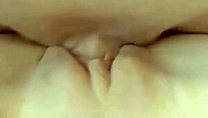TIGHT PUSSY SQUEEZES CUM FROM HORNY HOMEMADE FUCK