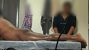 flirty ass flash turns into teasing massage with thai beauty