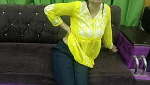 Pembantu Desi Mulkin Coli Memek Sendiri Lalu Ngentot Manoj Dalam Sambil Ngomong Kotor Hindi