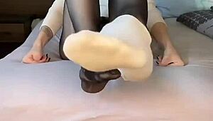 blacknails' nylon feet tease in nike airforce tights fetish