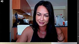 muscular fbb legs flex calves in bodybuilder showcase