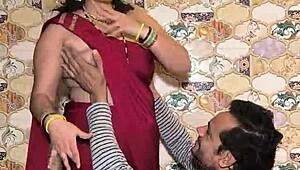 Aashiq banaya aapne you dirty housewife with fat tits in homemade blowjob photoshoot