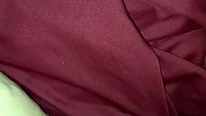 heating up her soaked pussy with a blow dryer in the toilet 💦🚽