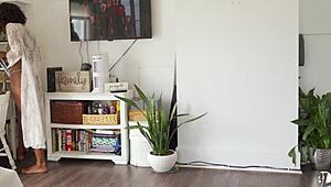 god i fucked my tight 18+ pussy so hard after workout... squirted everywhere watching that movie 😩