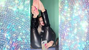 sissy, ur voice too girly already... lemme train ya squealin' like proper girl!!