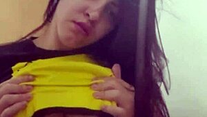 come watch my juicy pussy flashing and teasing just for you