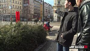 oh god sarah kay's big ass covered in cumshot outdoors feels so intense and beautiful doesn't it?