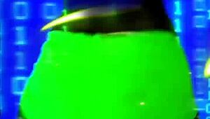 gorgeous latina teen shakes her sexy ass in homemade dance