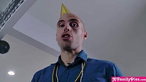 hey can you believe teen stepcousins jewelz blue vina sky fuck with parents nearby?