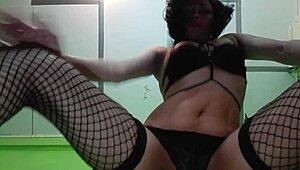 Ever seen a sexy dance rip clothes and stockings off?