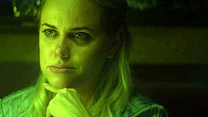 bold finger deep in tight retro ass