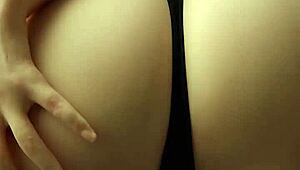 Intriguing Naked Show from Popular Asian Wife Uloverdoll