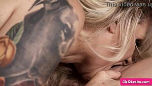 Hot Cougars Finger Moist Cunts, Cum Fast!