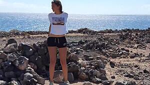 😏 teen babe pisses public then risks deepthroat blowjob on camping trip for bf!!