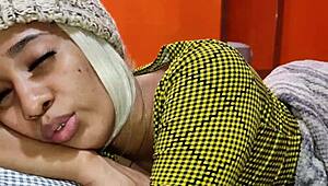 stepmom and stepson sharing bed turns into hot shaved pussy sex 😈💦