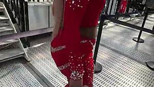 Wanna see her squirt dripping wet pussy all over atlanta outdoors?