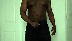 American Llamasr Fucks 30YO Alexiadonna and French 20YO Mhpmlbziwulx in Restricted Threesome Roleplay Cum