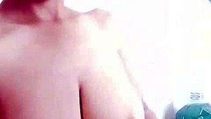 peruvian babe fingers herself wildly with horny urges