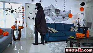 whoa cecilia's halloween group bang turns into wild trick-or-treat ride!