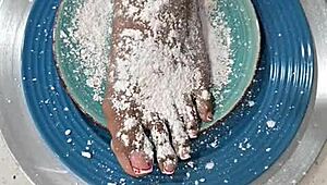 wanna bone these tasty black feet?