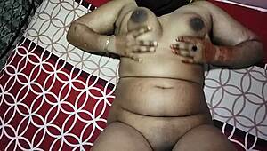 Neighbor Aunty Hardcore Chudai with Condom Stepmom Steps on Huge Tits