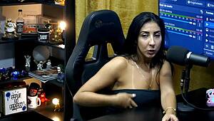 i went checkin renatinha mello no panties chemistry exploded podcast pupum barraco