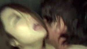 星崎みかが指マン・フェラ・手コキおねだりでアジアンママイキり騎乗位パート1 🔥👅