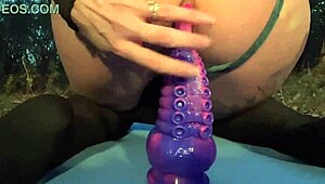 park guard catches mature latina jerking then fucks her outdoors