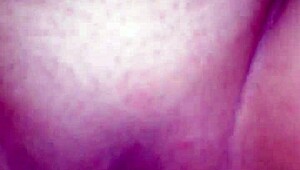 Hot amateur bends over for deep creampie in homemade close-up