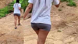 morena hottie teases fans with juicy oral asian curves 😘👅