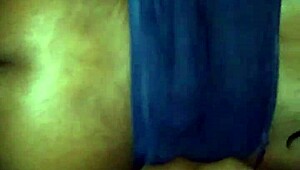 Homemade Ebony Milf Big Ass Bounces on Dick Before Pounding