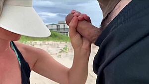 hey people watching on the beach but i'm cumming on this big cock again 😏