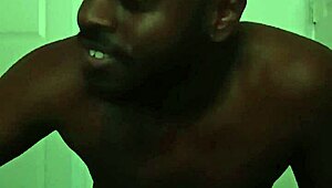 Hey, pausing dance glasses off to explain fave workout pose! 💃🕶️